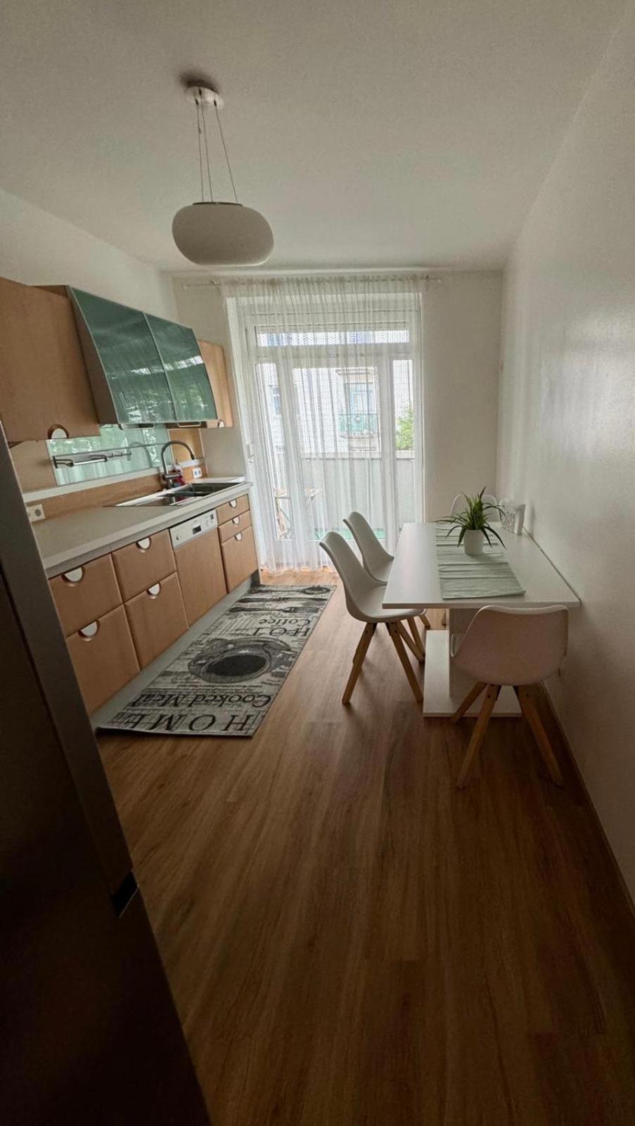 Sunny And Elegant Apartament In Central Location Graz Extérieur photo